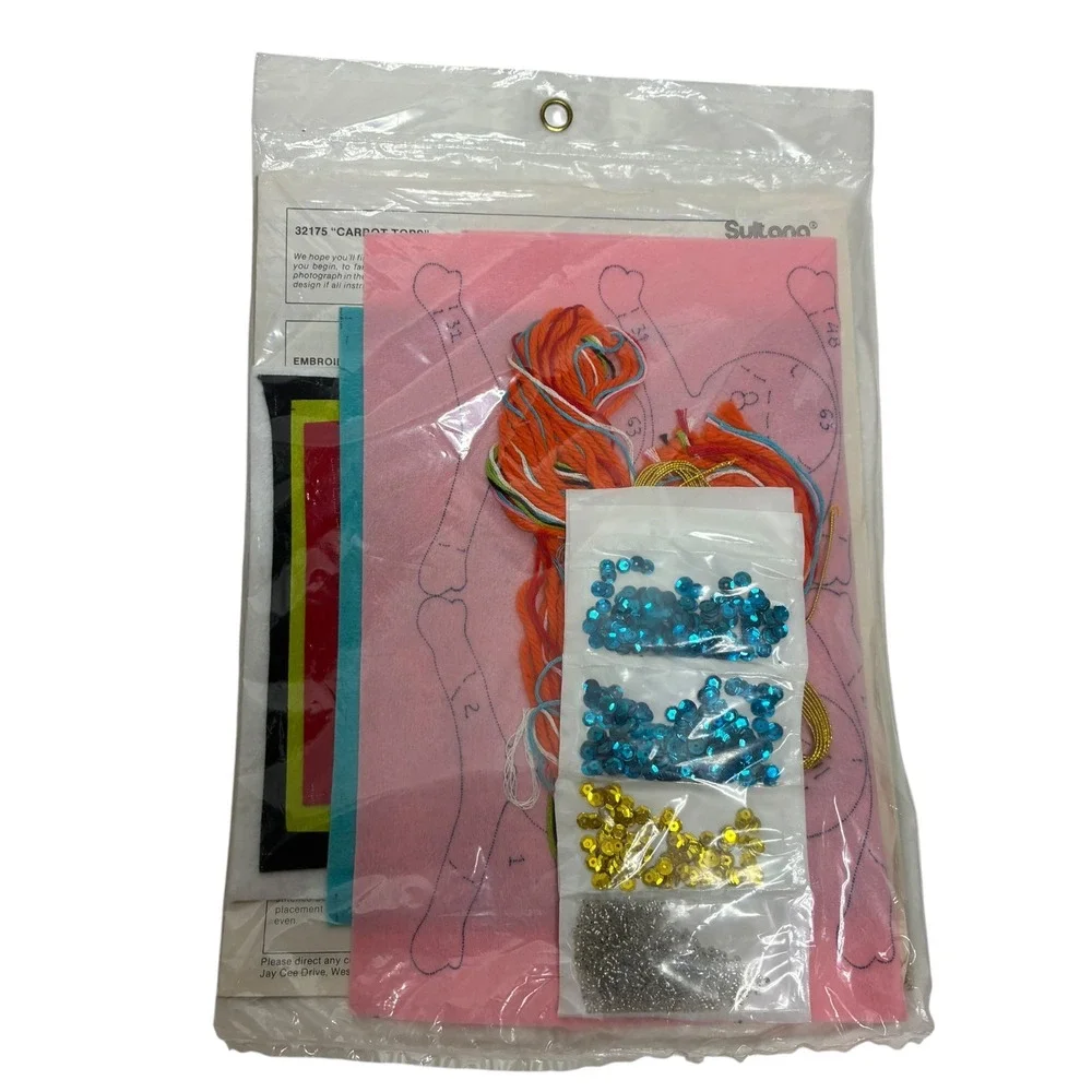 Vintage Sultana Christmas Ornament Kit Multi Carrot Tops Jeweled Felt 32175